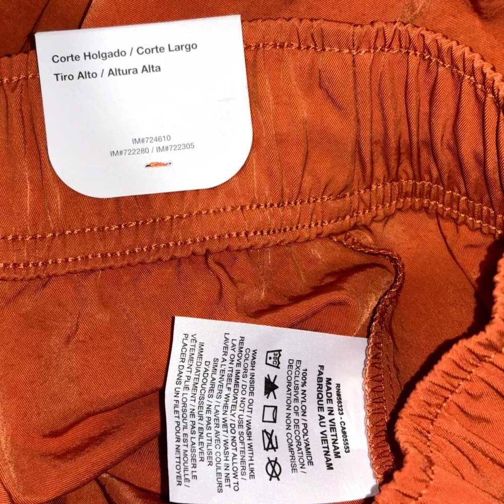 Nike Woven Cargo Shorts Women XS Orange Loose Fit High Rise Elastic Waist Swoosh